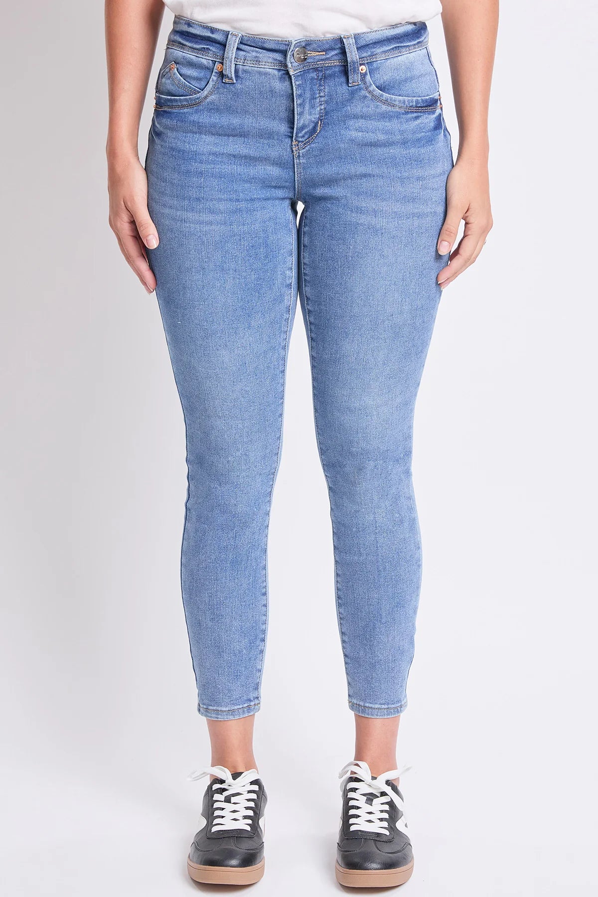 WannaBettaButt Skinny Jeans Medium Blue - Royalty
