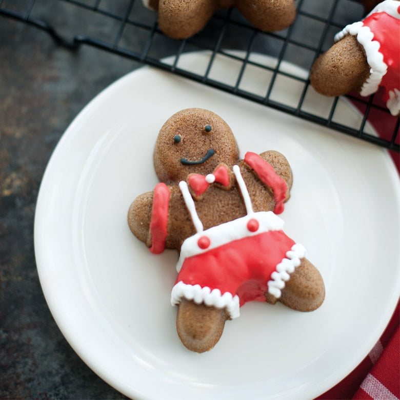 Gingerbread Kids Cakelet Pan