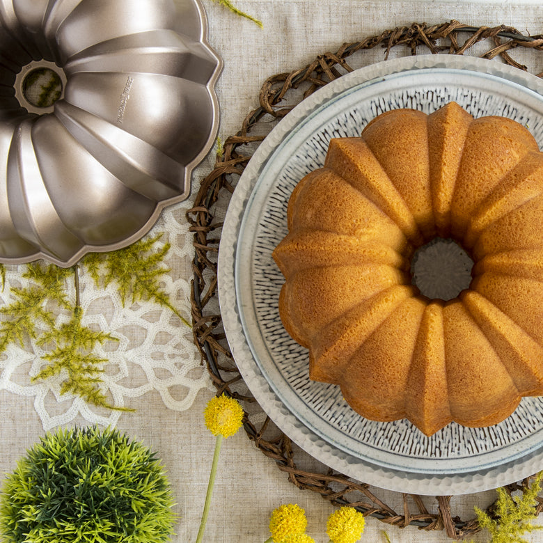 Toffee Original Bundt Pan