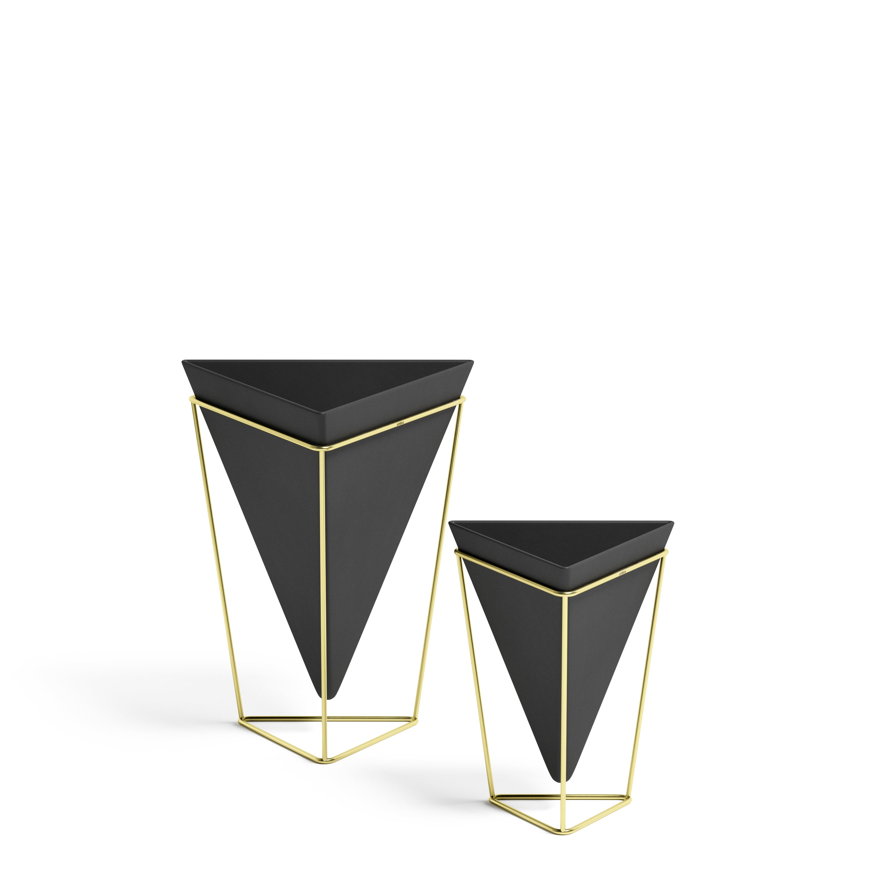 Trigg Tabletop Black / Brass