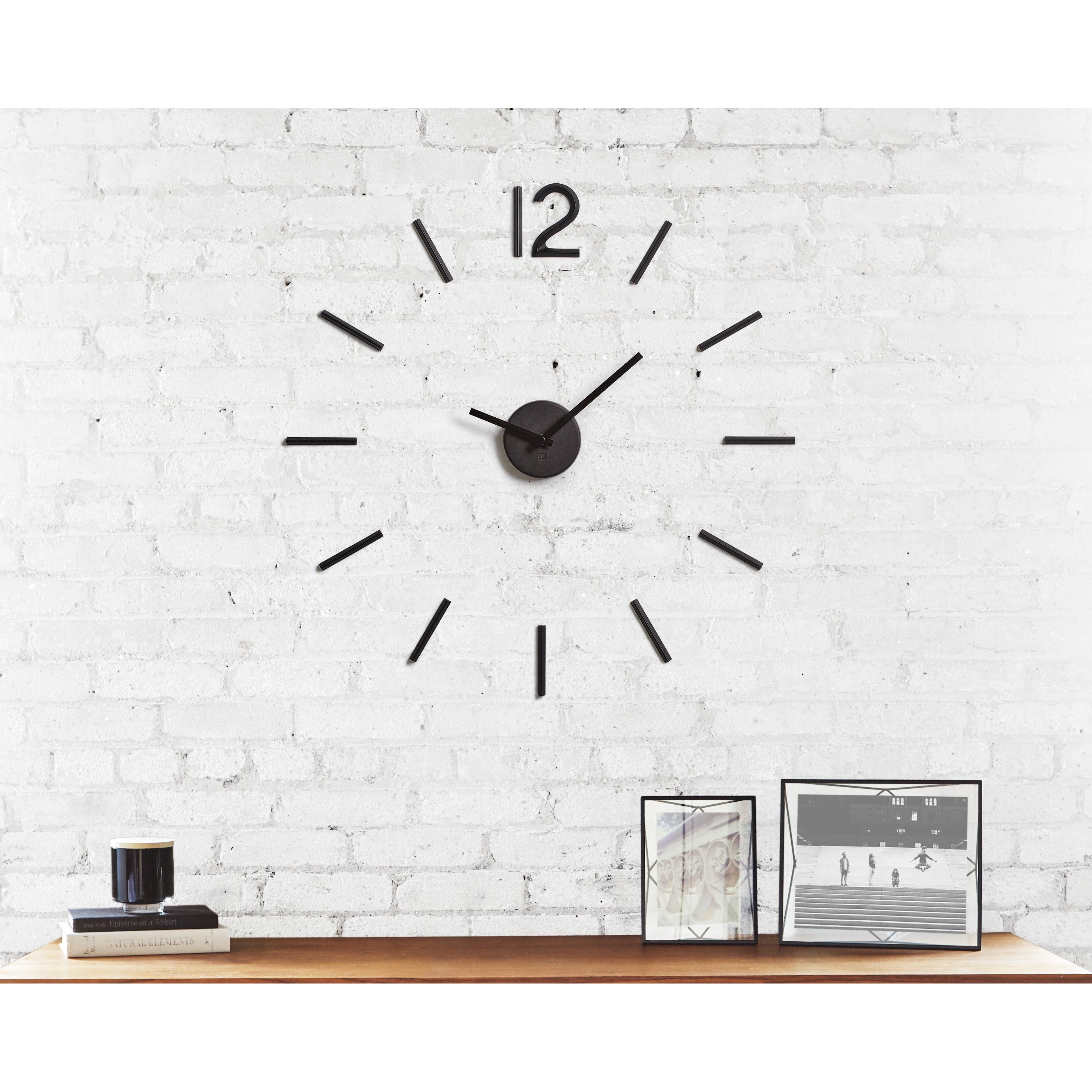 Blink Wall Clock Black