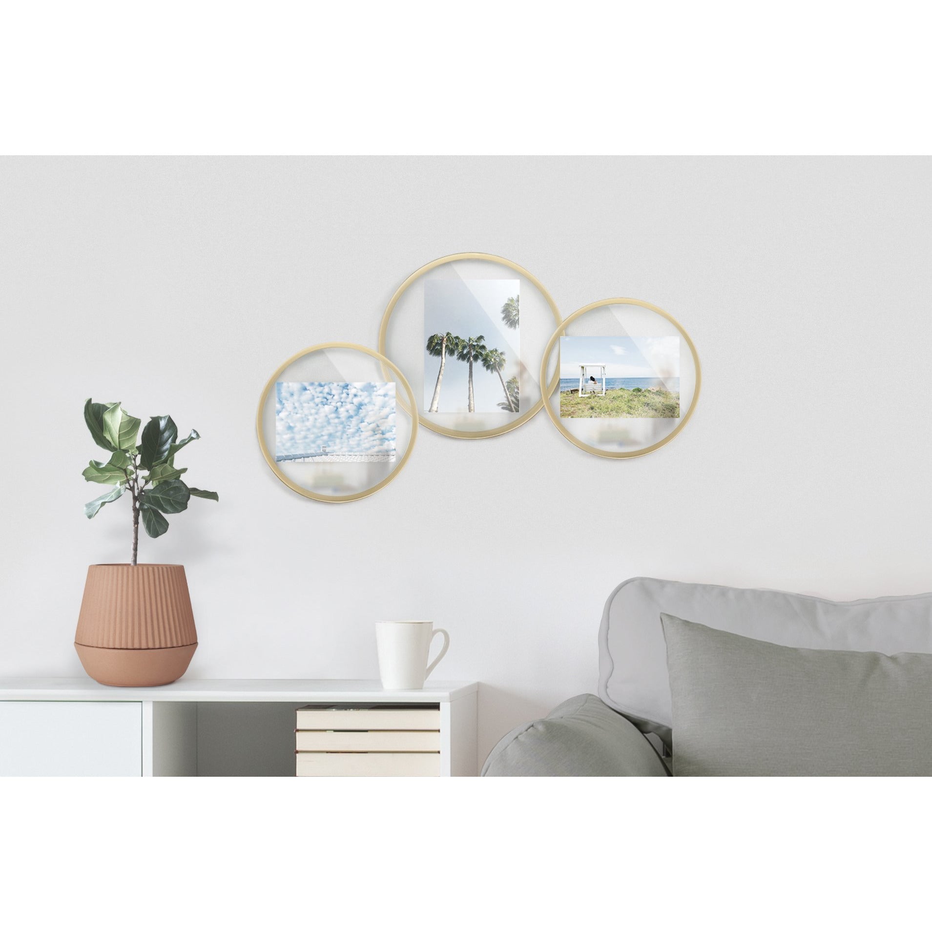 INFINITY ROUND PHOTO DISPLAY 4" x 6" IN 3 COLORS