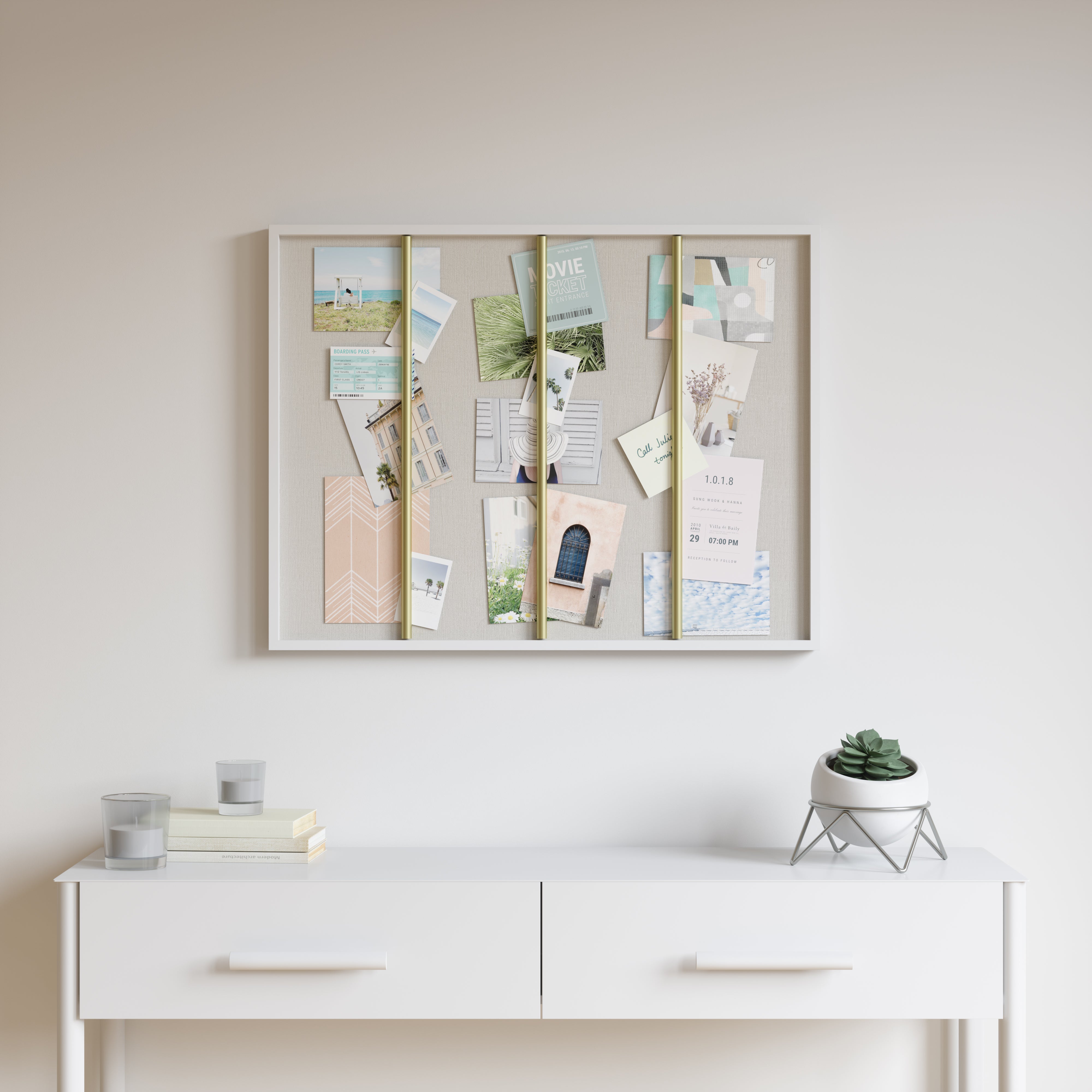 TUCKER PHOTO DISPLAY White